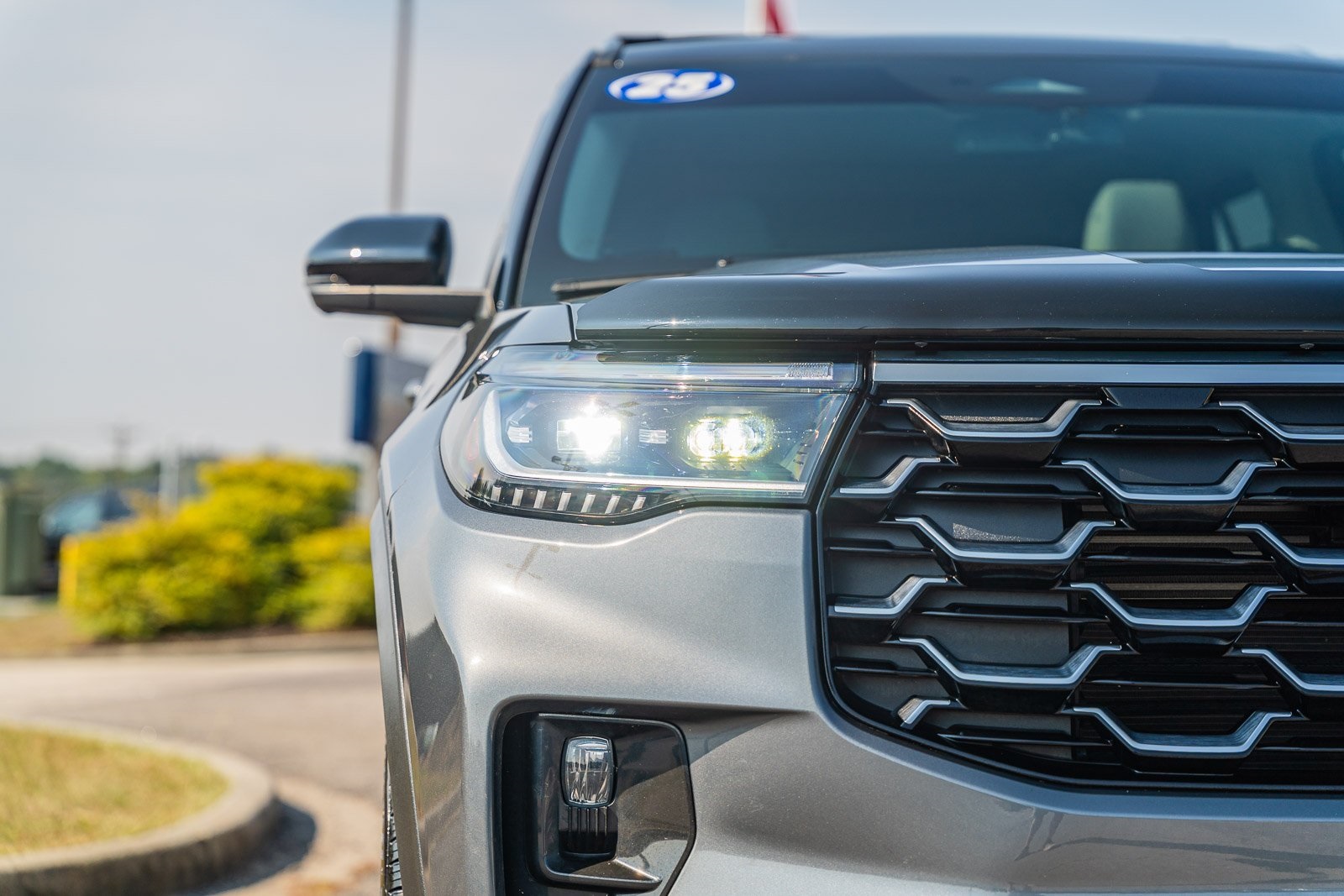 2025 Ford Explorer Platinum photo 8