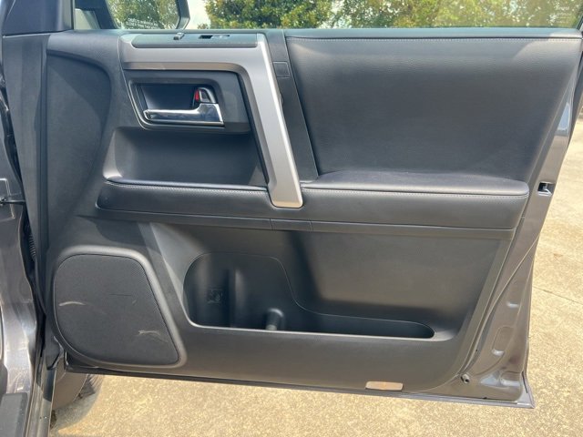 2022 Toyota 4Runner SR5 Premium photo 32