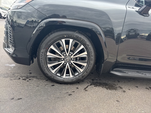 2025 Lexus LX 600 Premium photo 11