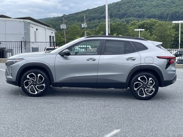 2025 Chevrolet Trax photo 4