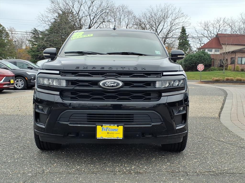 2023 Ford Expedition Limited photo 3