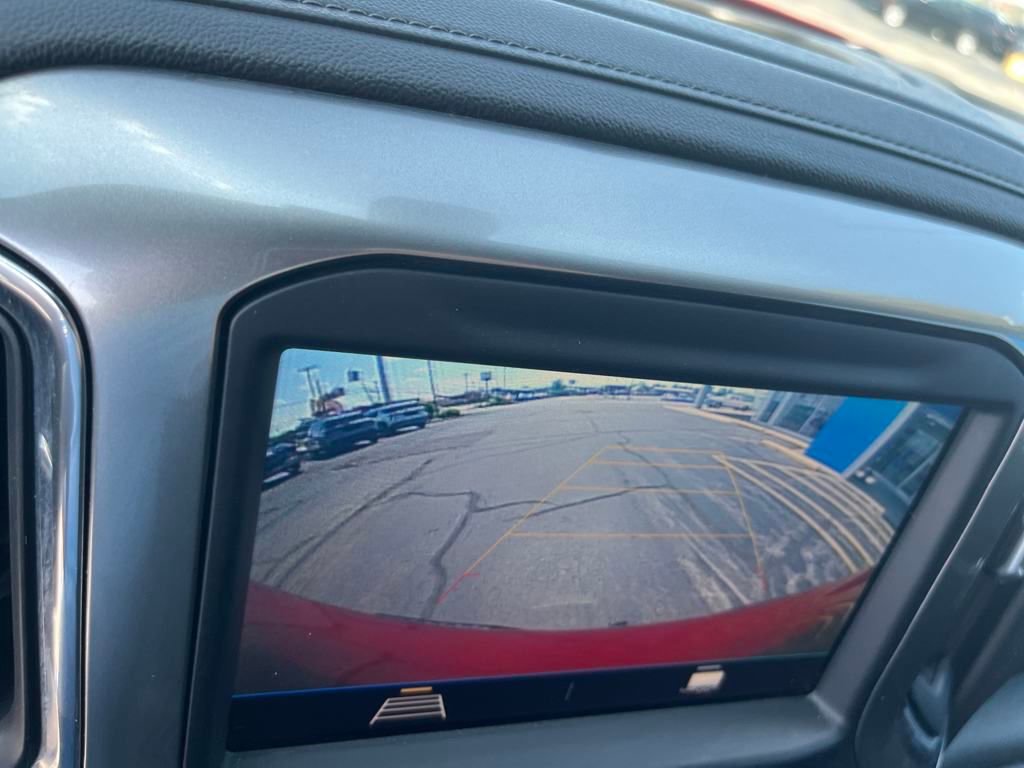 2021 Chevrolet Silverado 1500 LT photo 14