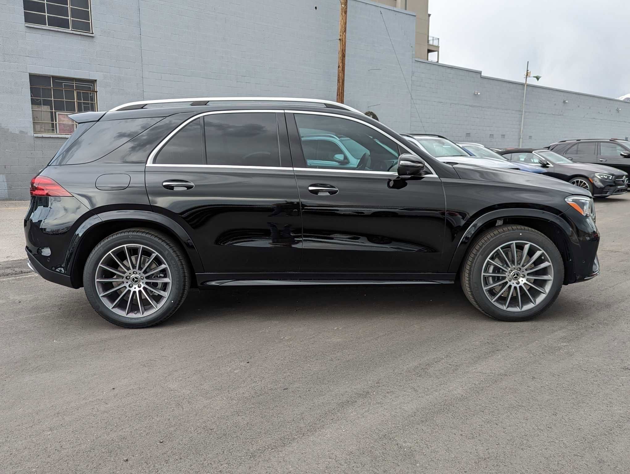 2024 Mercedes Benz GLE 350 4MATIC photo 2