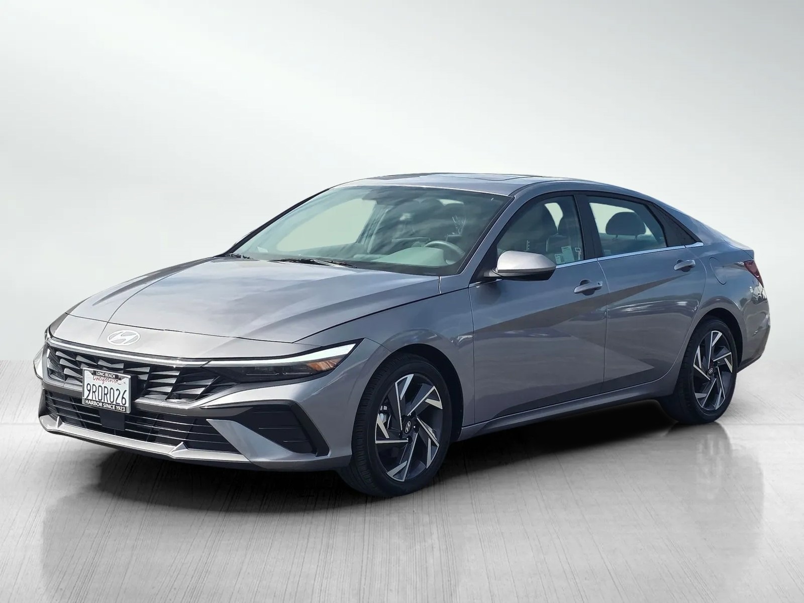 2025 Hyundai Elantra SEL Convenience photo 3
