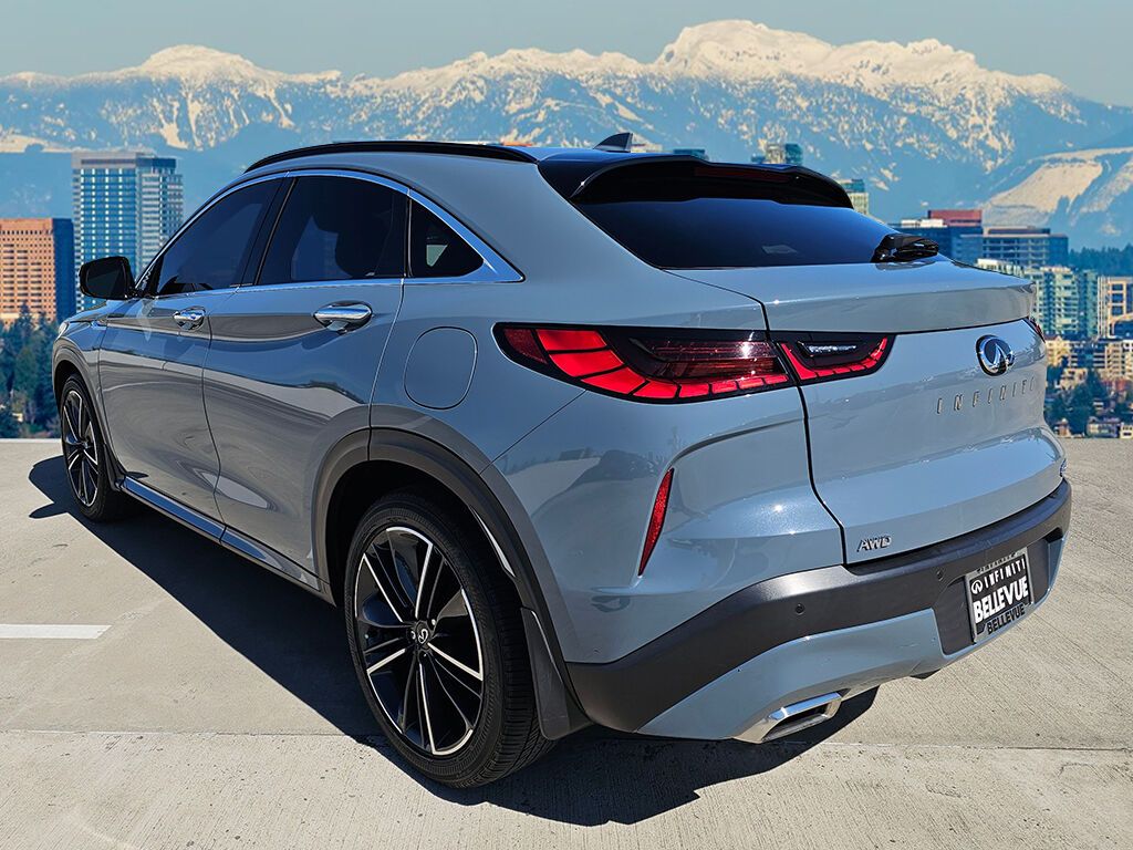 2022 Infiniti QX55 Essential photo 5