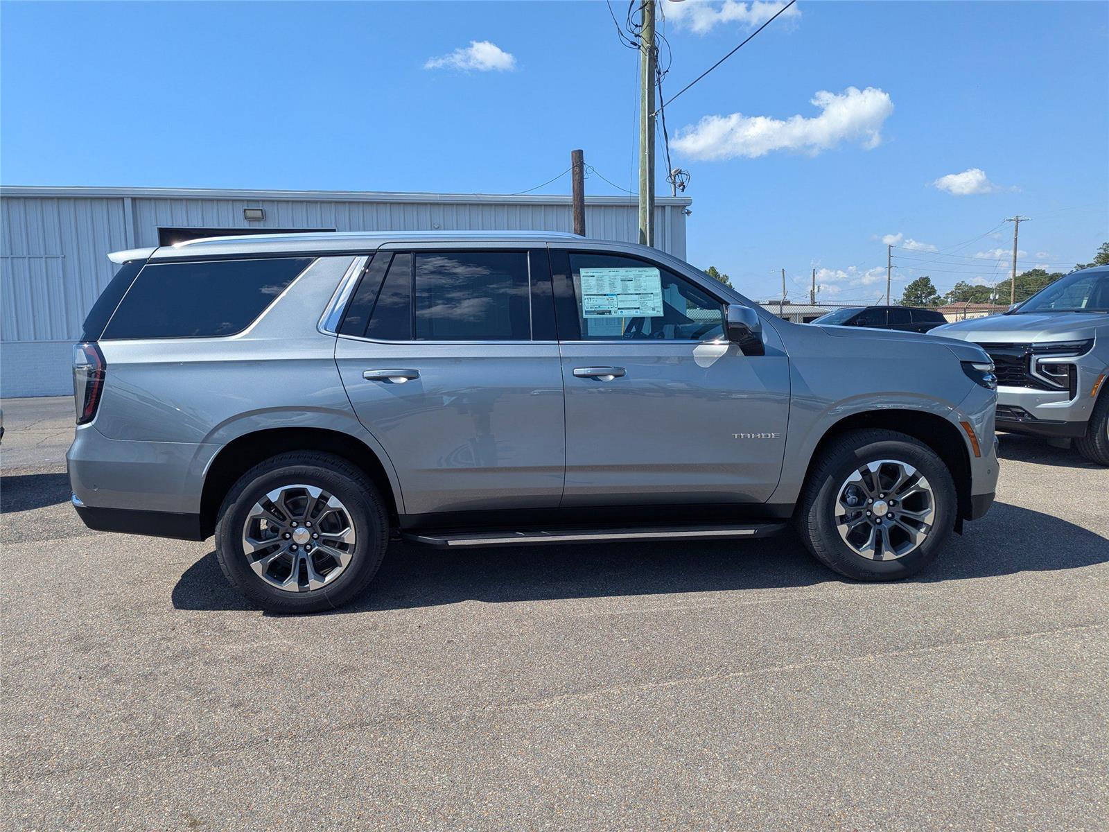 2026 Chevrolet Tahoe LT photo 2