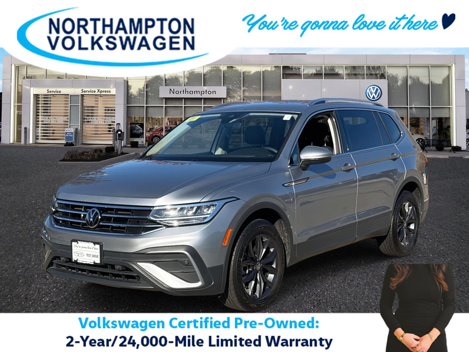 2022 Volkswagen Tiguan SE's photo