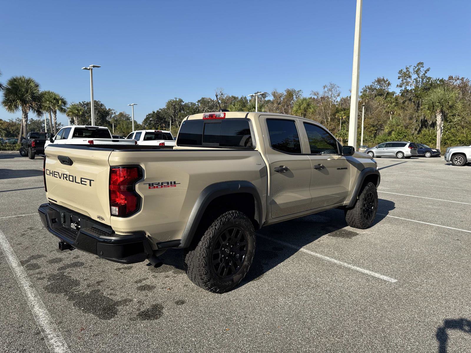 2024 Chevrolet Colorado Trail Boss photo 2