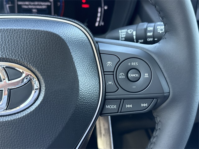 2026 Toyota Corolla Cross LE photo 18