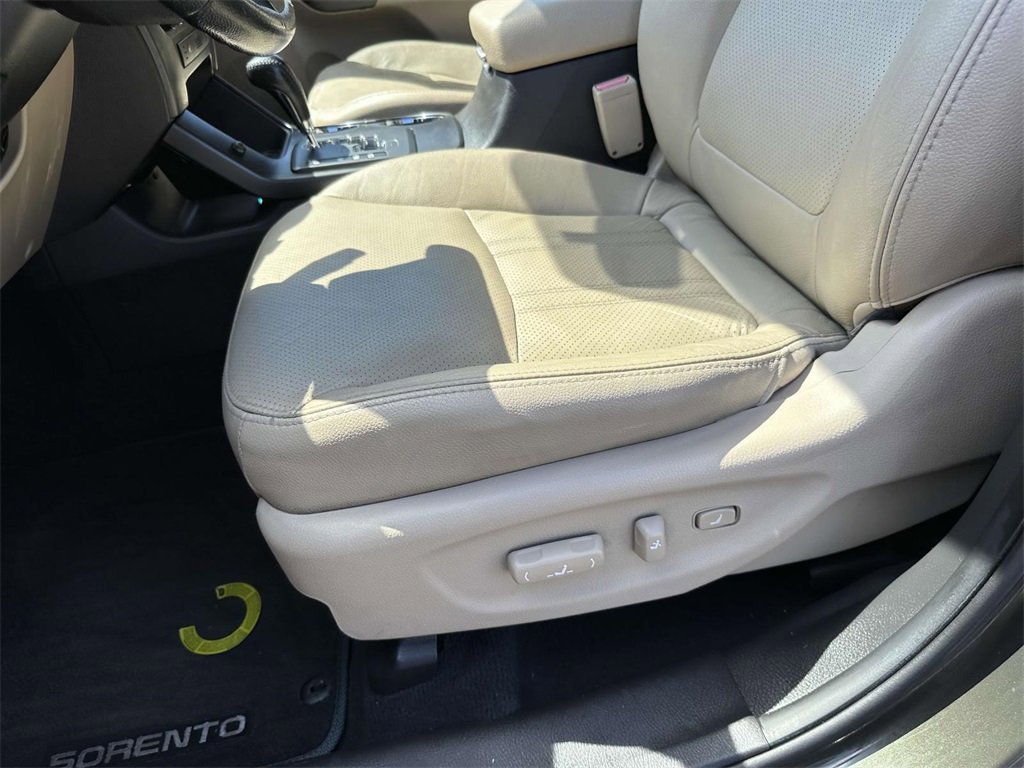 2012 Kia Sorento EX photo 15