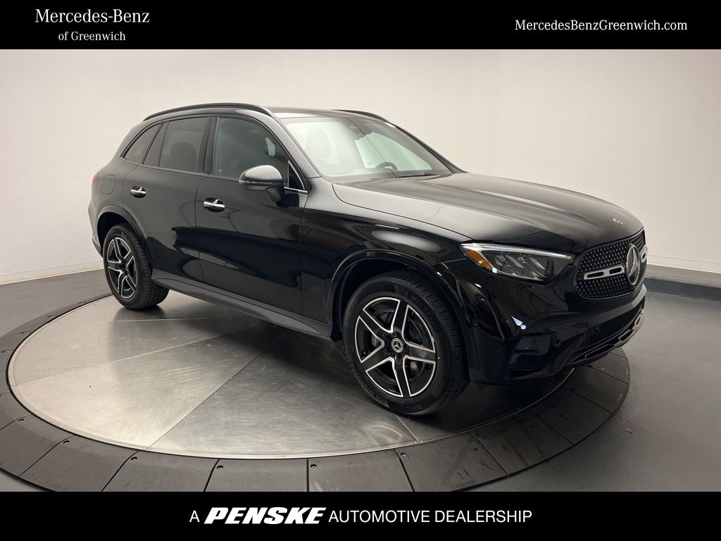 2026 Mercedes-Benz GLC Base's photo