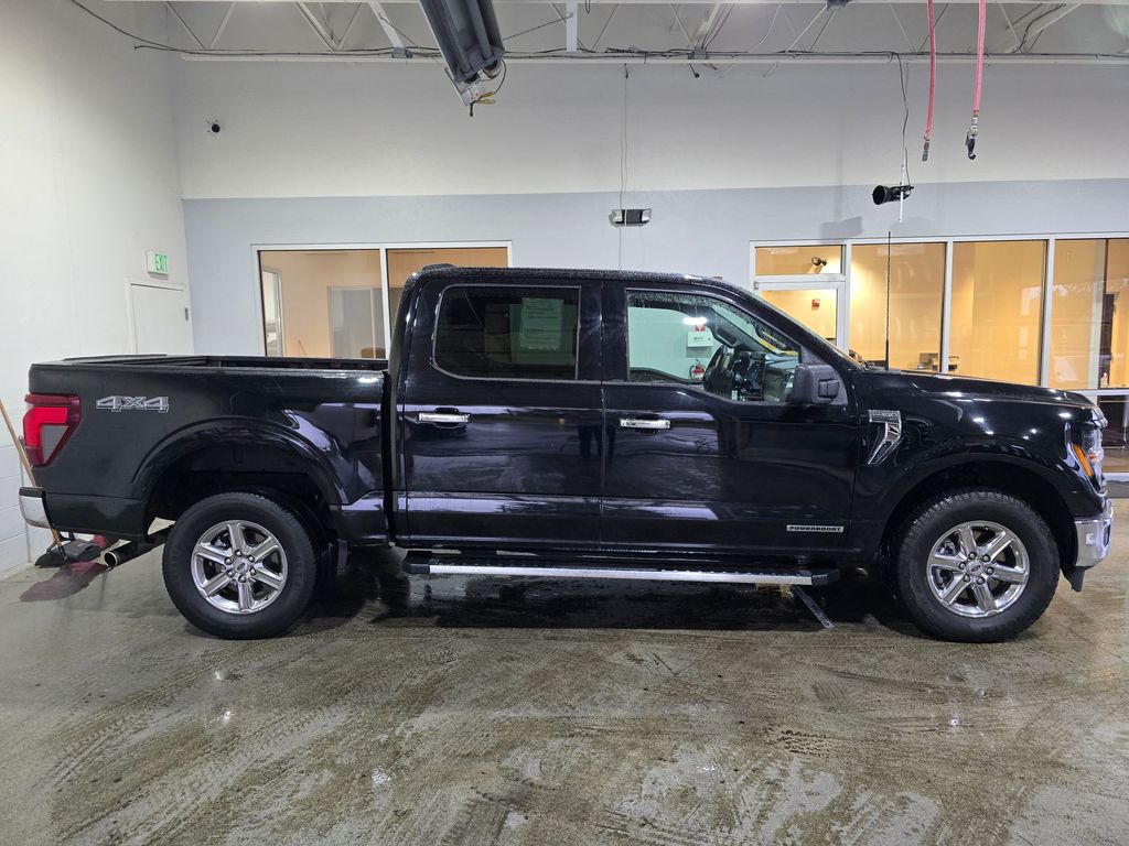 2024 Ford F-150 XLT photo 4
