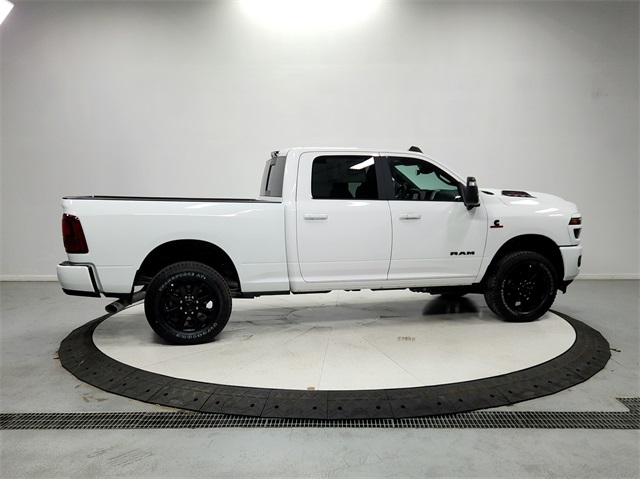 2025 Ram 3500 Laramie photo 7