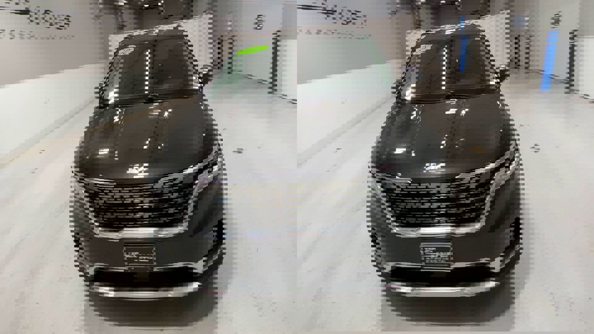 2022 Kia Carnival SX photo 3