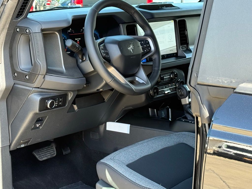 2025 Ford Bronco Big Bend photo 7