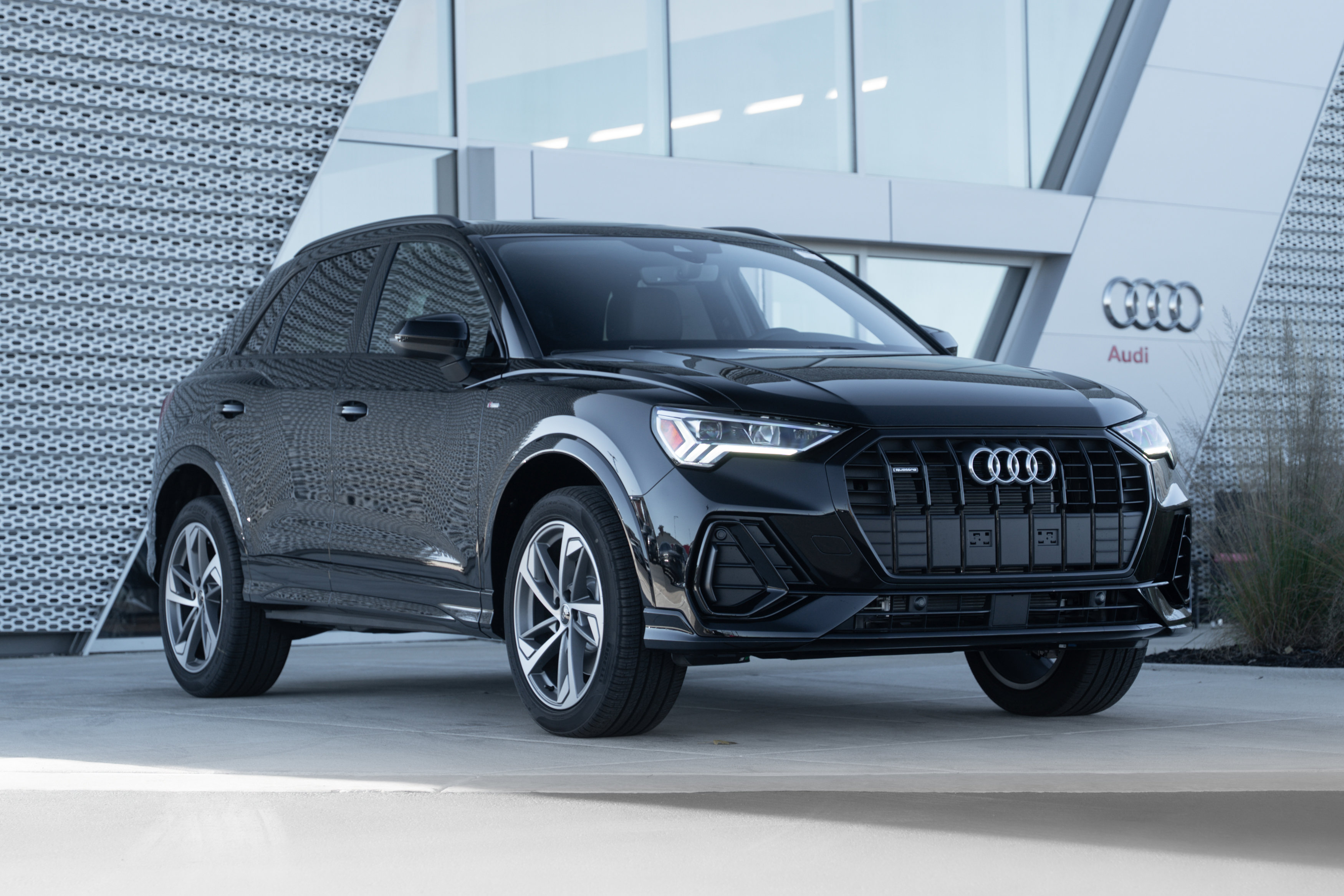 2025 Audi Q3 S Line Premium's photo