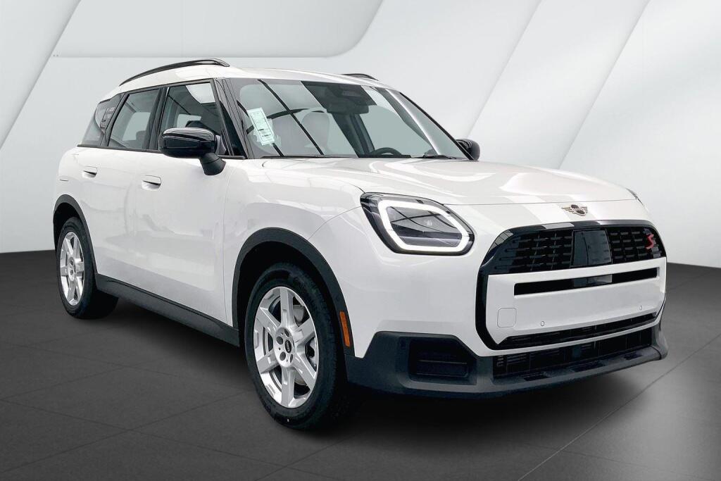 2025 Mini Countryman S ALL4 photo 2