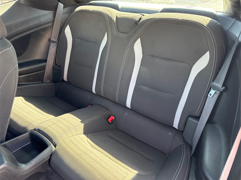 2020 Chevrolet Camaro 1LT photo 15