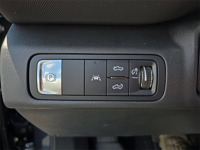 2025 Chevrolet Silverado EV LT photo 26