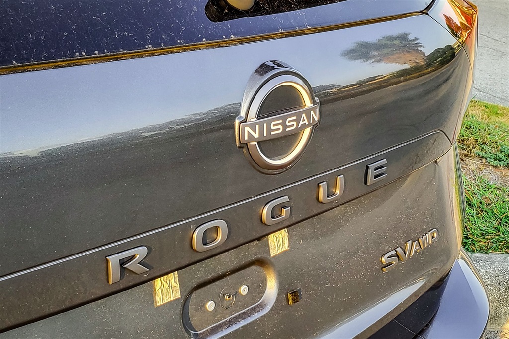 2024 Nissan Rogue SV photo 5