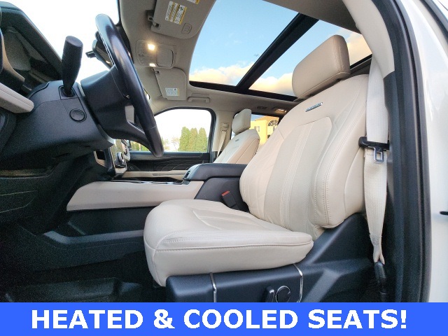 2022 Ford Expedition Platinum photo 3