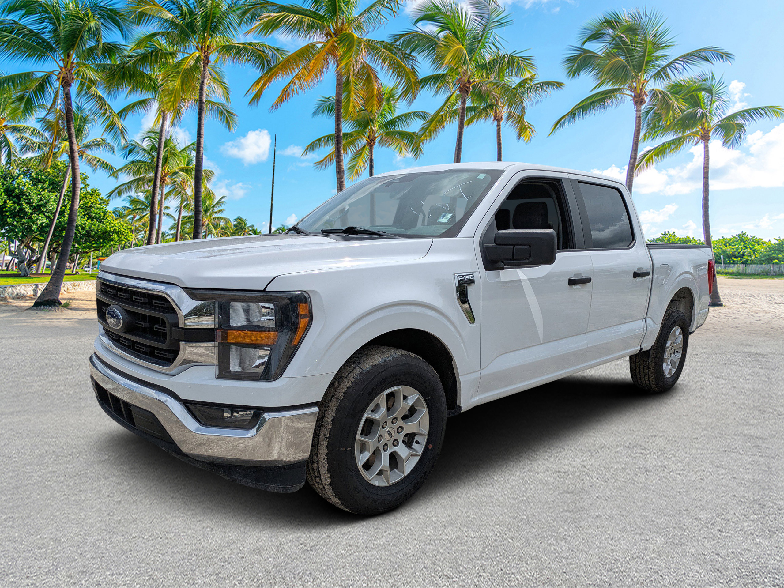 2023 Ford F-150 XLT photo 7