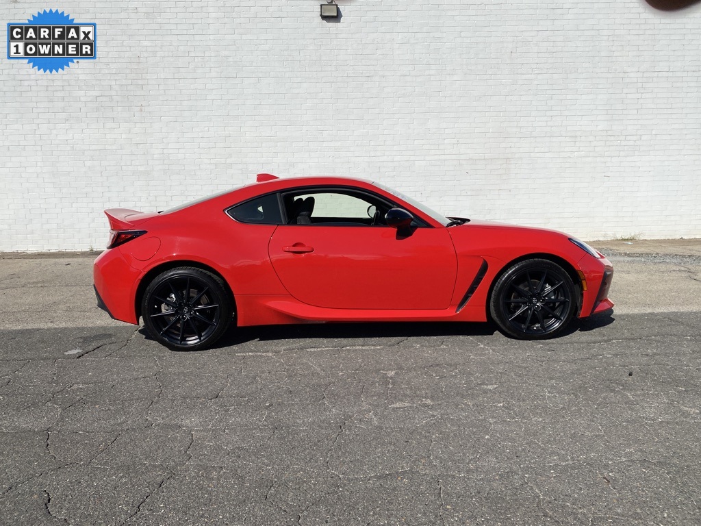 2024 Toyota GR86 Premium's photo