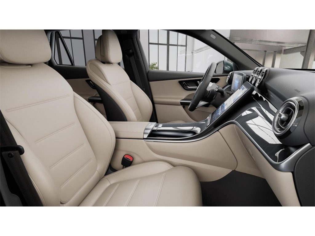 2026 Mercedes Benz GLC 300 4MATIC photo 4