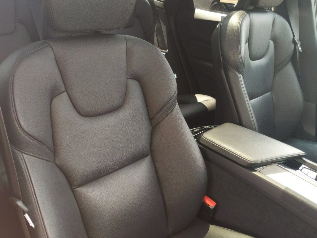 2020 Volvo XC60 T5 Inscription photo 29