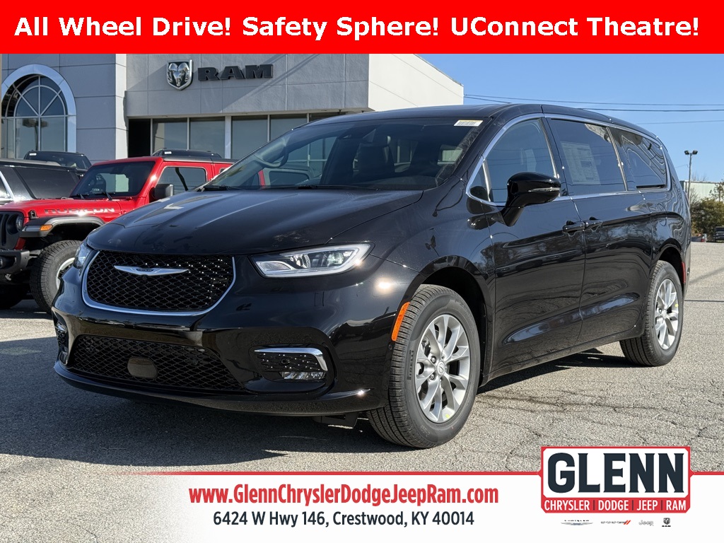 2026 Chrysler Pacifica Select's photo
