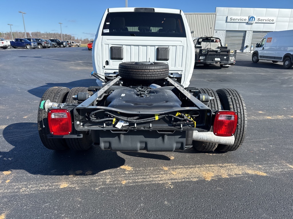 2026 Ram 3500 Tradesman photo 4