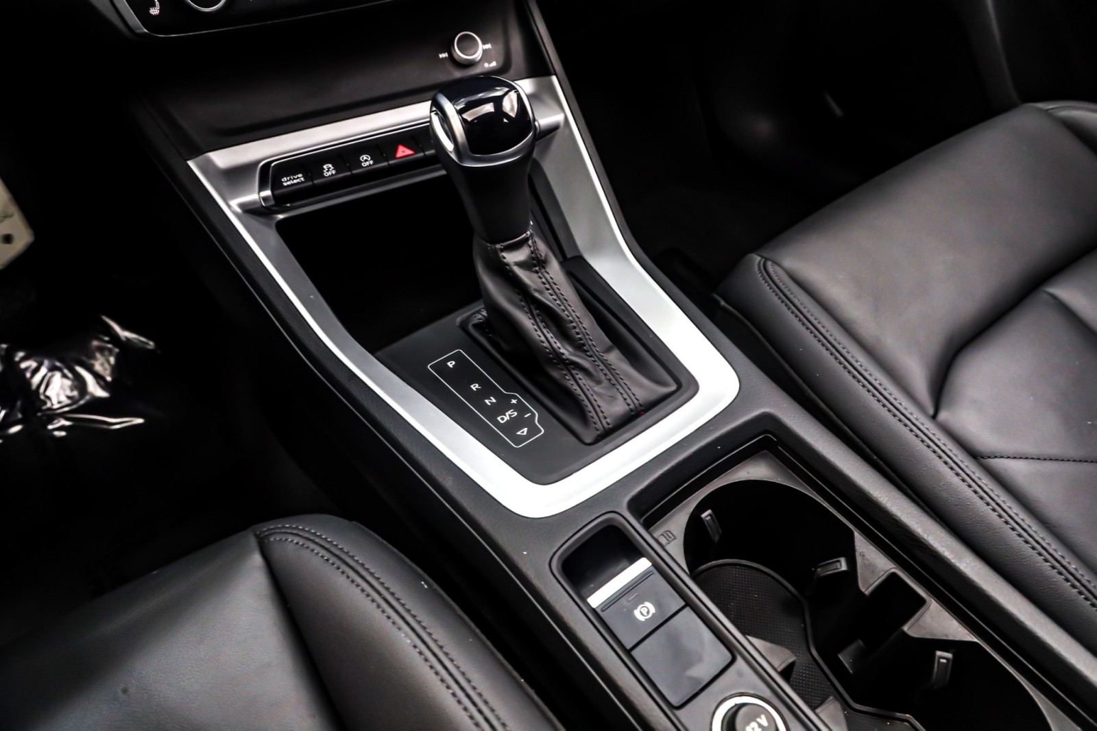 2022 Audi Q3 S line Premium 45 TFSI photo 3