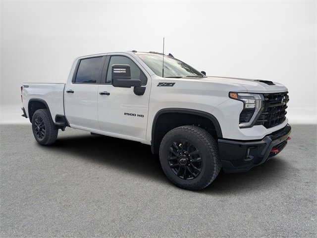 2026 Chevrolet Silverado 2500HD LT photo 2