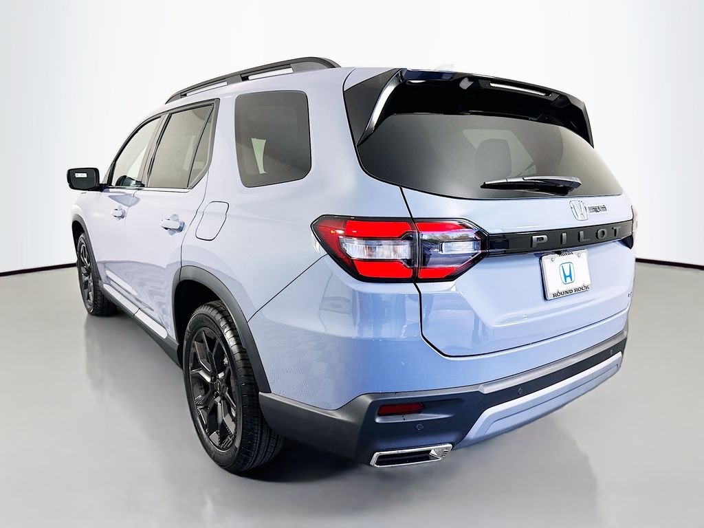 2025 Honda Pilot Touring photo 5