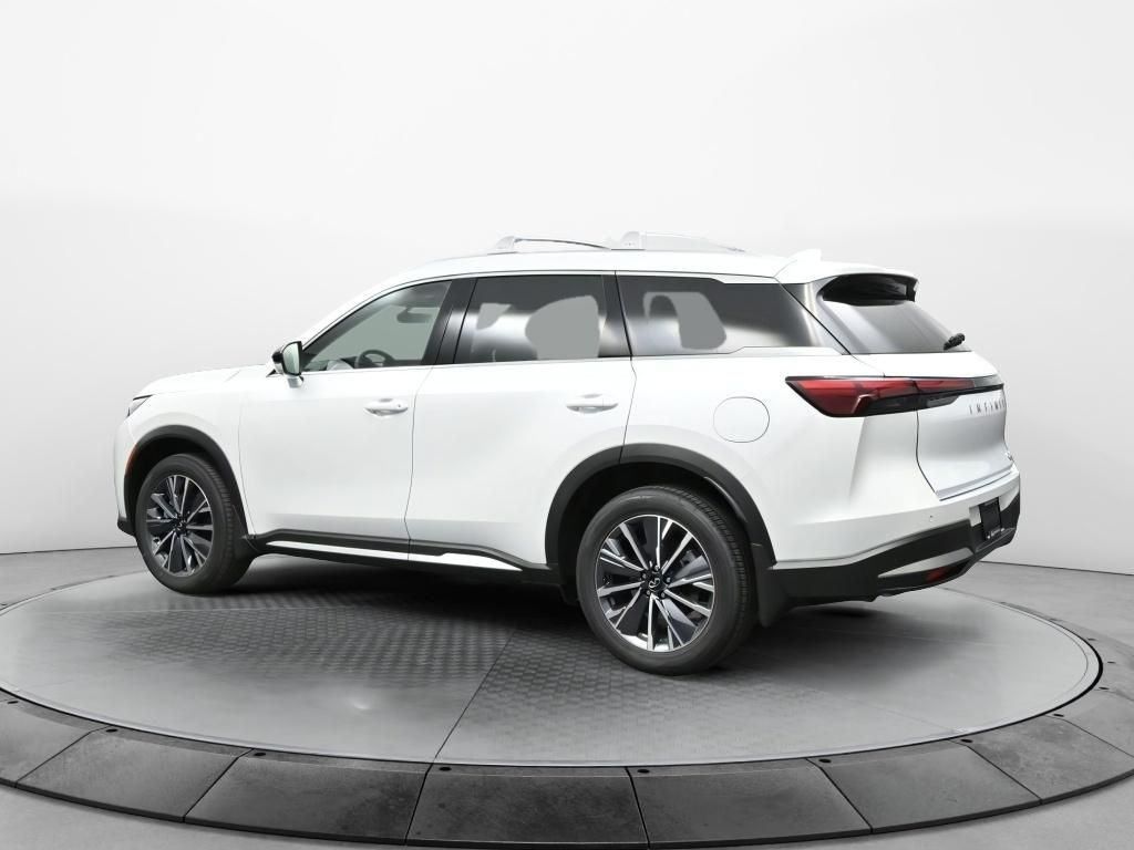 2026 Infiniti QX60 Luxe photo 4