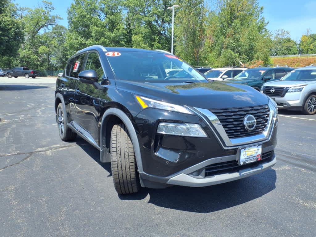 2021 Nissan Rogue SL photo 3