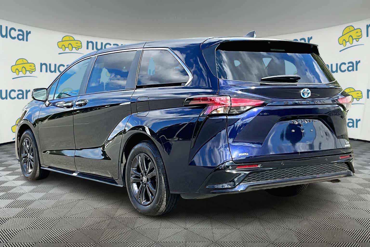 Used 2024 Toyota Sienna in North Kingstown l Near Providence