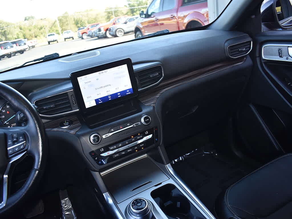 2020 Ford Explorer Limited photo 16