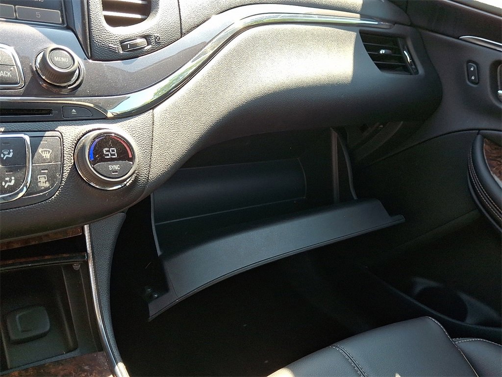 2015 Chevrolet Impala photo 26