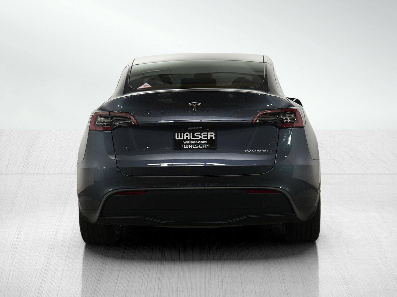 2023 Tesla Model Y Long Range photo 4