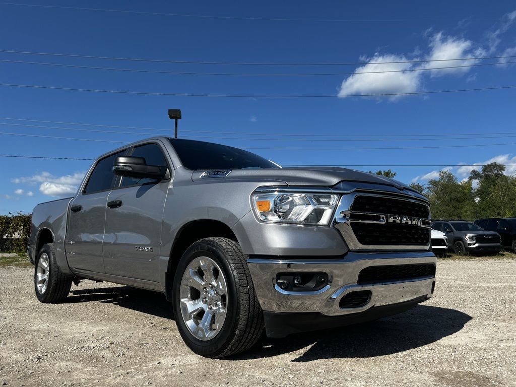 2024 Ram 1500 photo 2