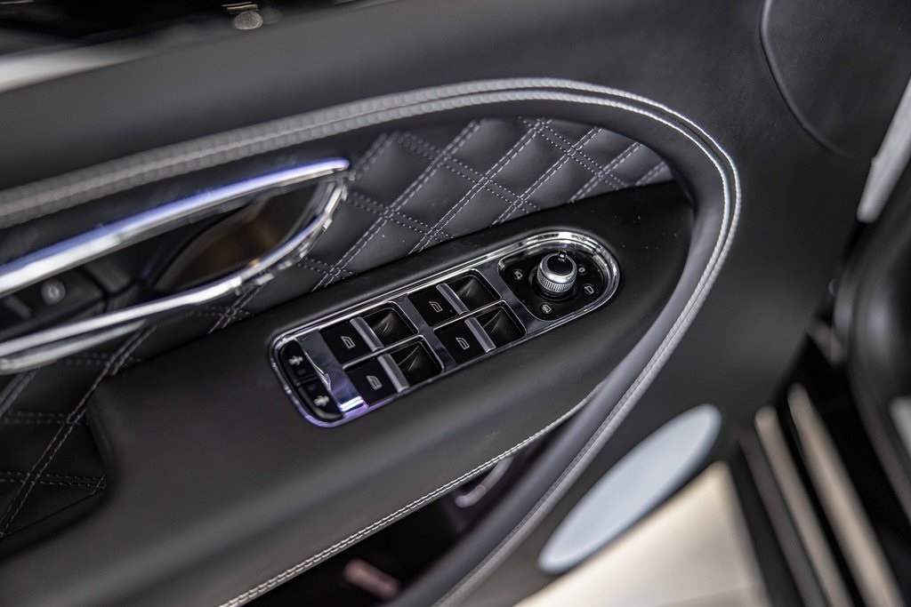 2022 BENTLEY BENTAYGA - Image 34