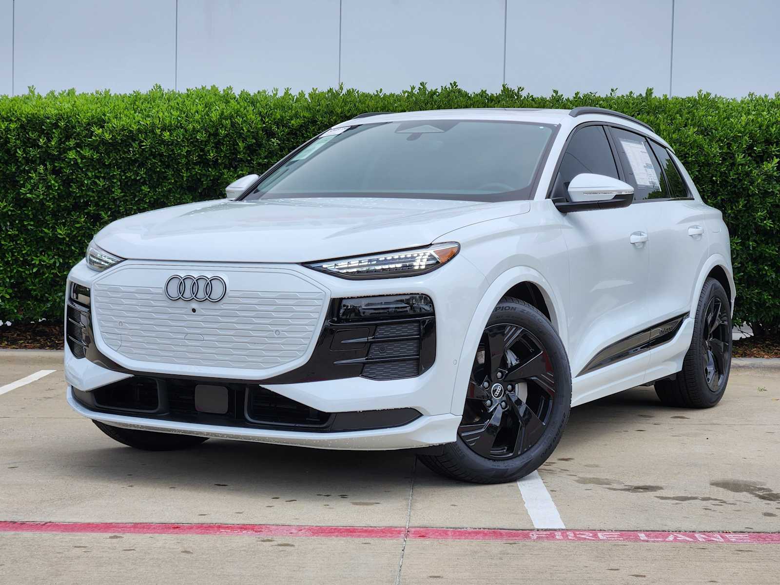 2025 Audi Q6 e-tron Prestige