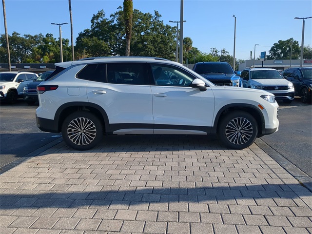 2025 Volkswagen Tiguan S photo 2