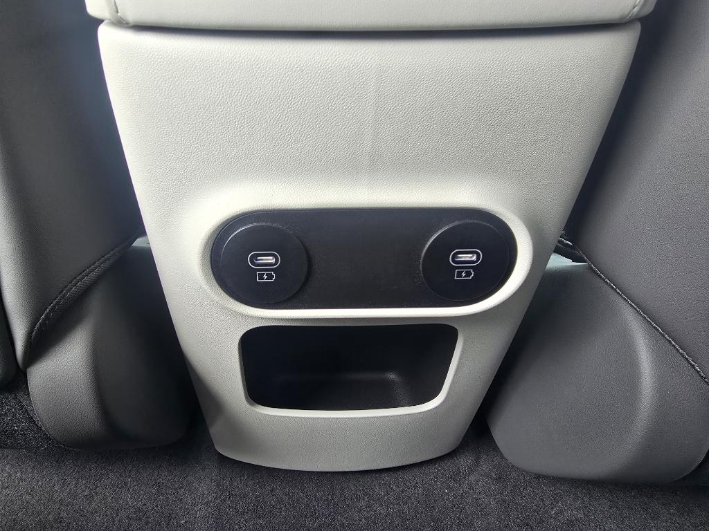 2025 Hyundai Ioniq 5 SEL photo 23