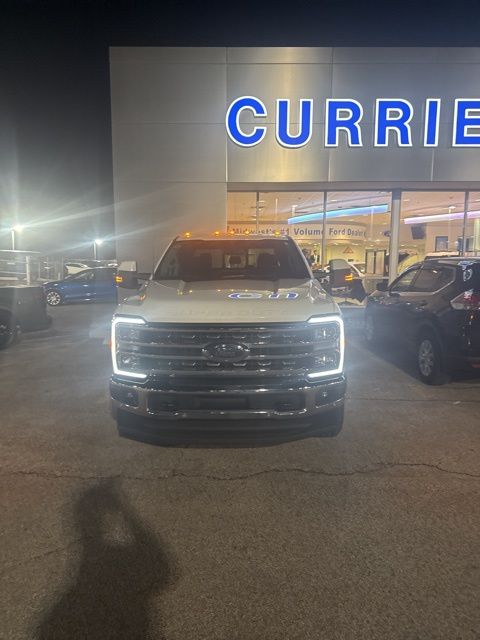 2023 FORD F-350 - Image 2
