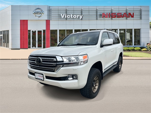 2019 Toyota Land Cruiser Base photo 6