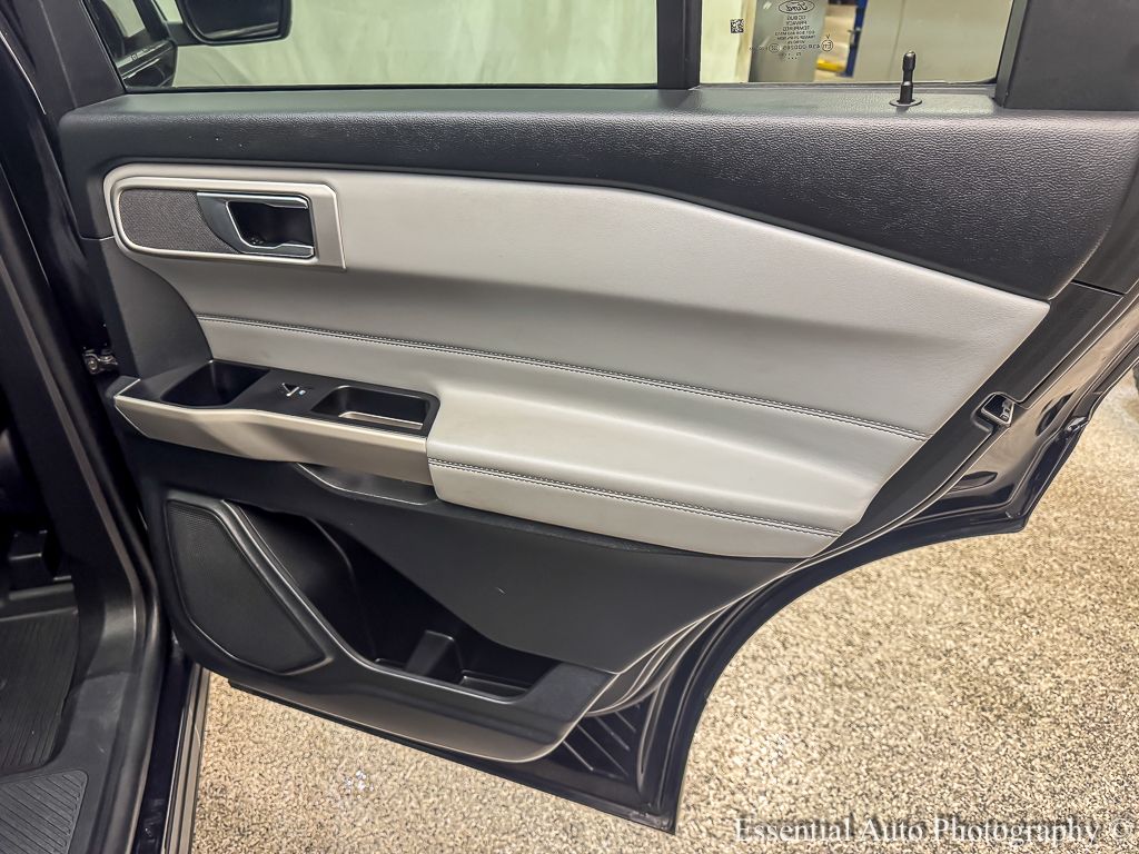 2023 FORD EXPLORER - Image 27
