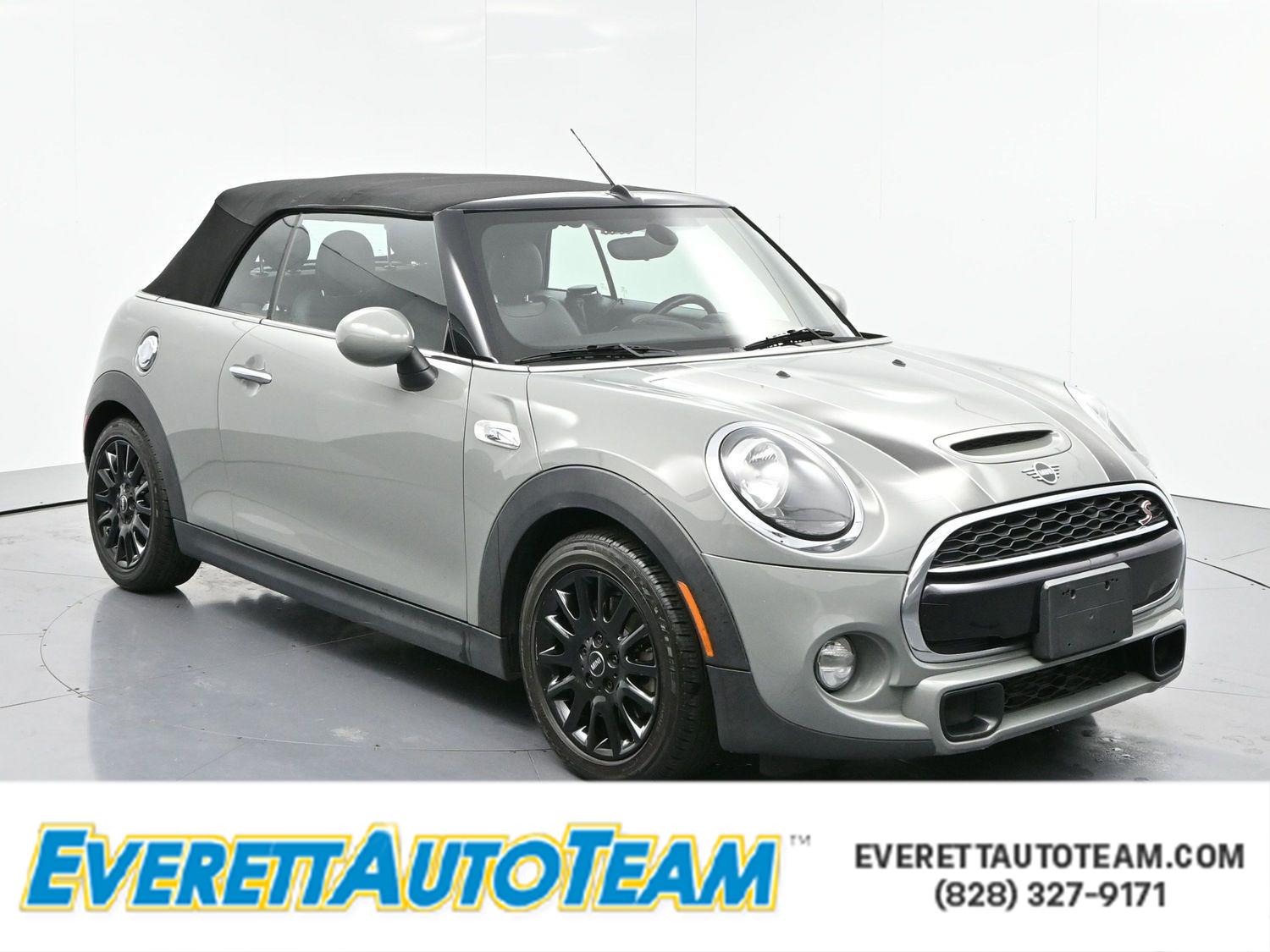 2019 MINI Convertible S's photo