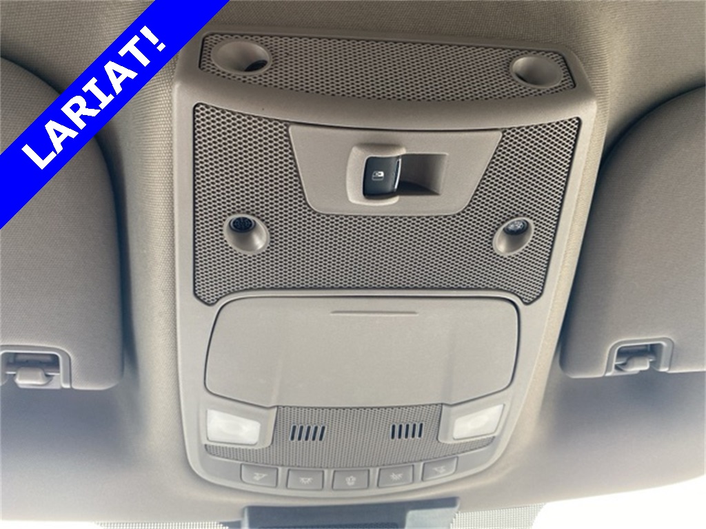 2020 Ford F-150 Lariat photo 32
